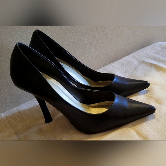 Paprika black high heel pumps size 7 1/2 - Picture 2 of 5